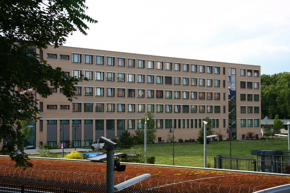 Gebäude des Bundesamts für Verfassungsschutz am Treptower Park in Berlin